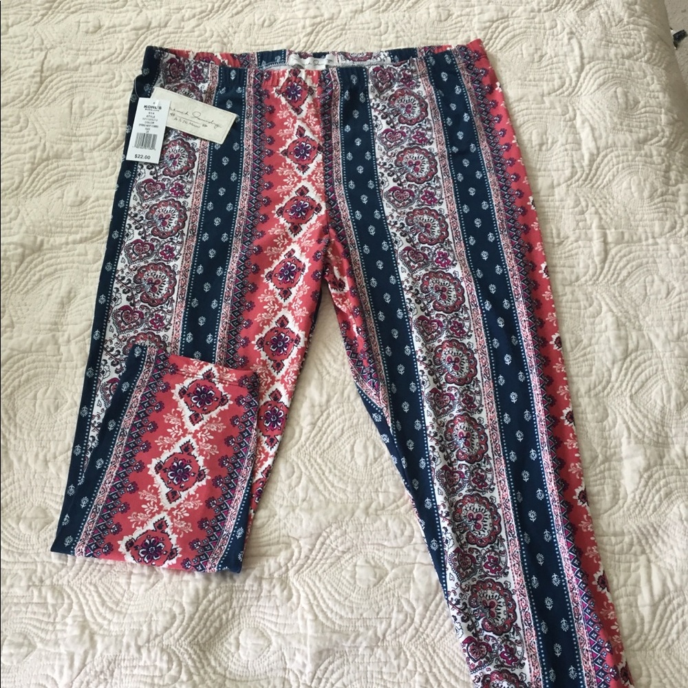 NWT capris leggings